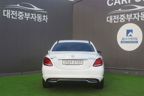 Mercedes-Benz C-Class C250 Bluetec 4MATIC — пробег 76 300 км — фото 4 из 5