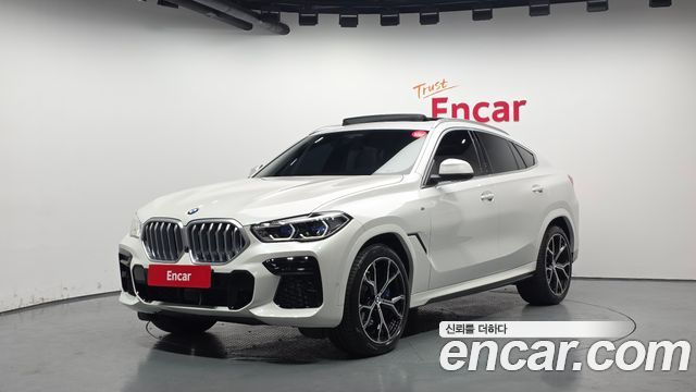 BMW X6 xDrive40i M Sport — пробег 12 307 км — фото 1 из 5