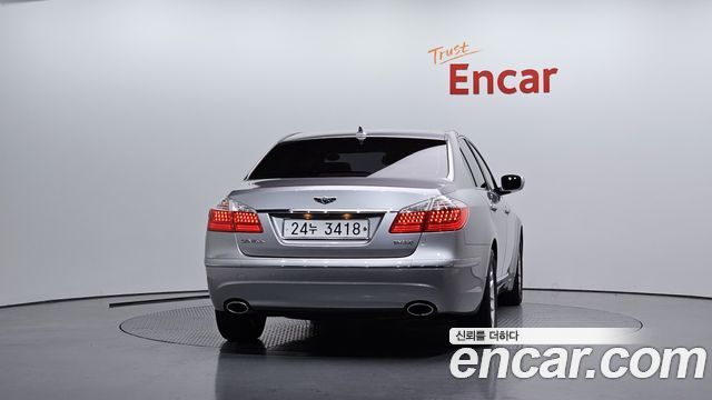 Hyundai Genesis из Кореи Encar