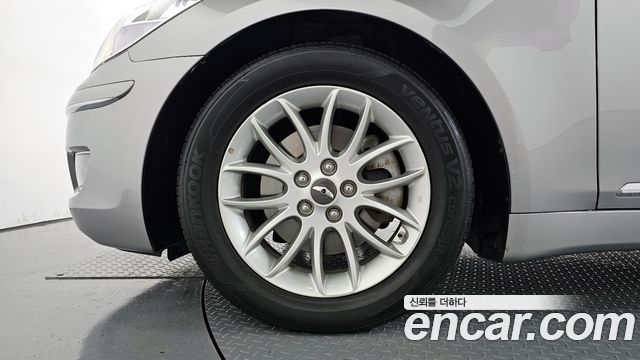 Hyundai Genesis из Кореи Encar