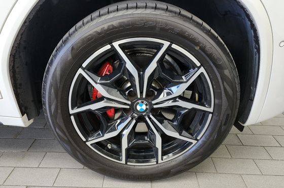 BMW X3 xDrive 20i M Sports Pro — пробег 28 106 км — фото 5 из 5