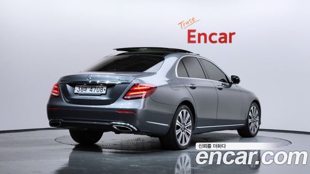 Mercedes-Benz E-Class из Кореи Encar