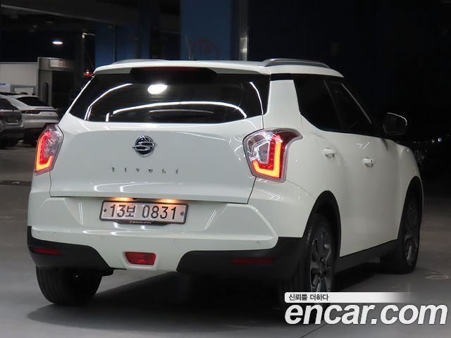 Ssangyong TIBOLI VX 2WD — пробег 15 300 км — фото 4 из 5