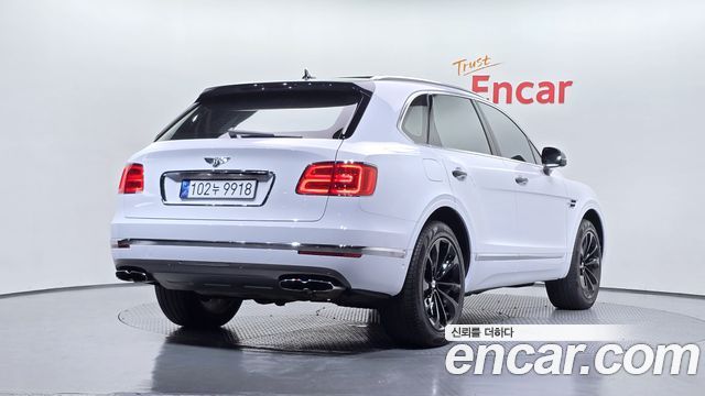 Bentley Bentayga 4.0 V8 — пробег 92 689 км — фото 2 из 5