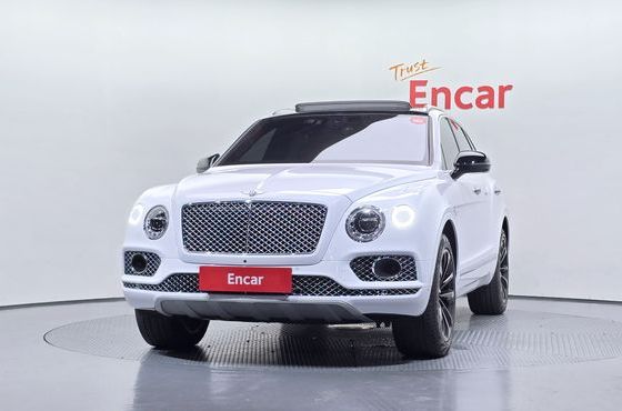 Bentley Bentayga 4.0 V8 — пробег 92 689 км — фото 3 из 5