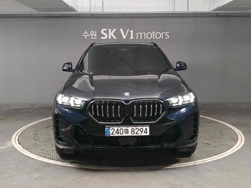 BMW X6 xDrive40i M Sport — пробег 13 050 км — фото 1 из 5