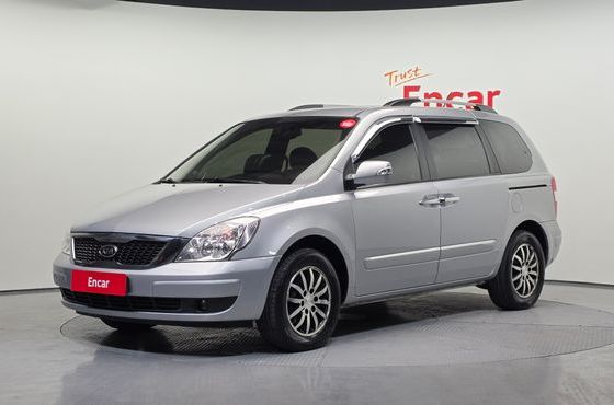 Kia Carnival New Carnival GLX Standard — пробег 105 057 км — фото 1 из 5