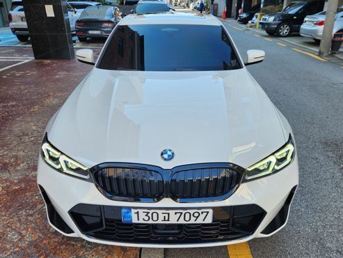 BMW 3-Series 320i M Sport — пробег 900 км — фото 1 из 5