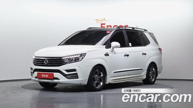 Ssangyong KORANDO 4WD RX 11-seater — пробег 158 600 км — фото 1 из 5
