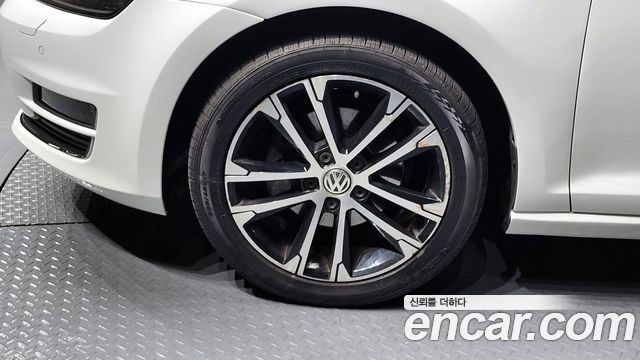 Volkswagen Golf из Кореи Encar