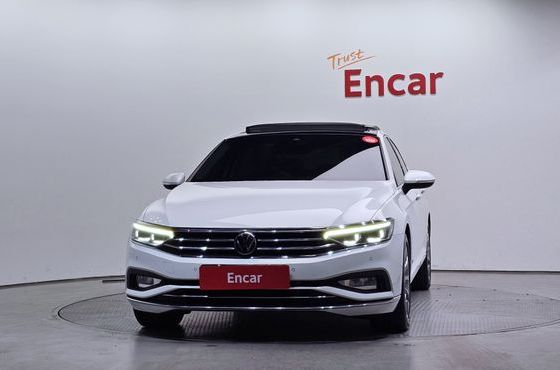 Volkswagen Passat 2.0 TDI Prestige — пробег 38 584 км — фото 3 из 5