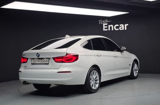 BMW Gran Turismo GT 320d xDrive Premium — пробег 165 820 км — фото 2 из 5