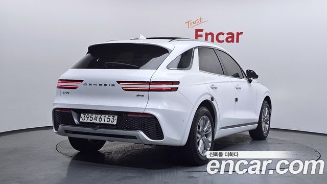 Genesis GV70 из Кореи Encar