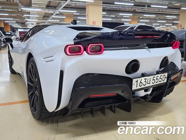 Ferrari SF90 из Кореи Encar