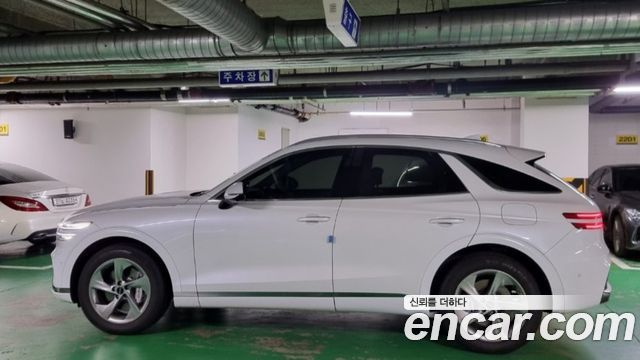Genesis GV70 2.5T Gasoline 2WD — пробег 23 500 км — фото 3 из 5