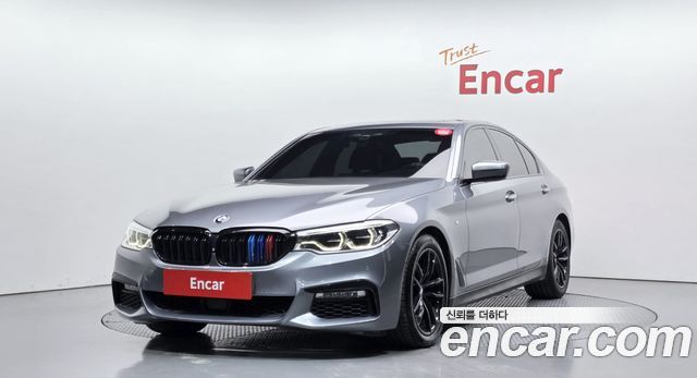 BMW 5-Series 520d xDrive M Sport Package Plus — пробег 80 217 км — фото 1 из 5