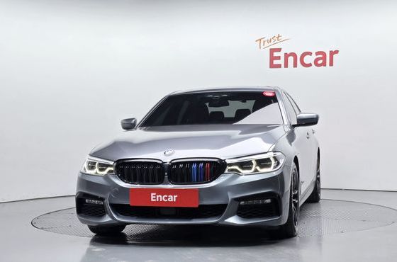 BMW 5-Series 520d xDrive M Sport Package Plus — пробег 80 217 км — фото 3 из 5