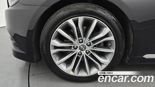 Hyundai Genesis из Кореи Encar