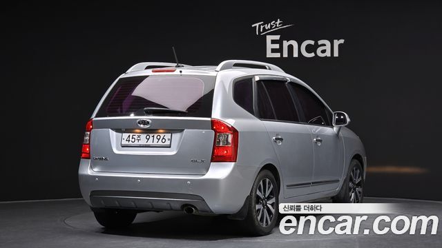 Kia Carens из Кореи Encar