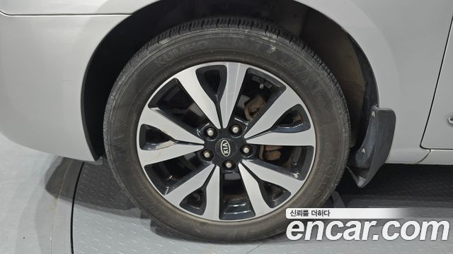 Kia Carens из Кореи Encar