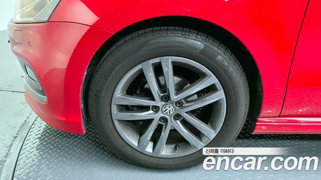 Volkswagen Polo из Кореи Encar