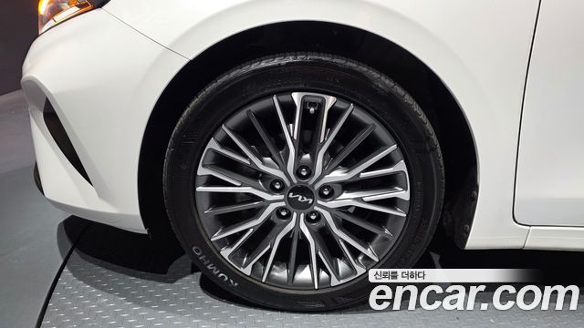Kia K3 из Кореи Encar