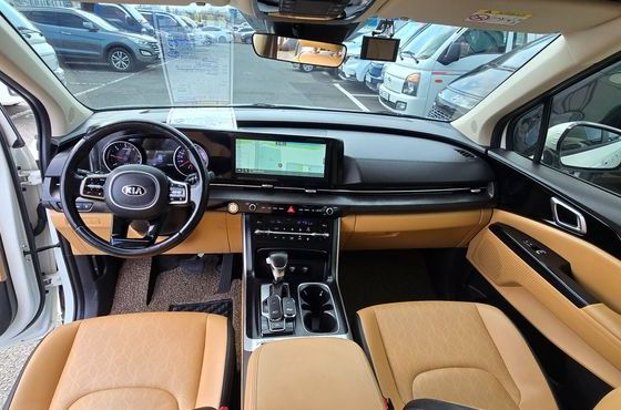 Kia Carnival 9-Seater Prestige — пробег 78 395 км — фото 2 из 5