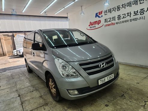Hyundai Starex 12-Seater Wagon CVX Deluxe — пробег 154 000 км — фото 3 из 5