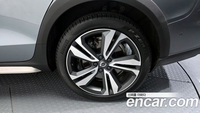Volvo V60 из Кореи Encar