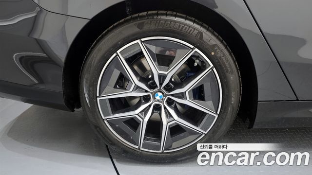 BMW i5 из Кореи Encar