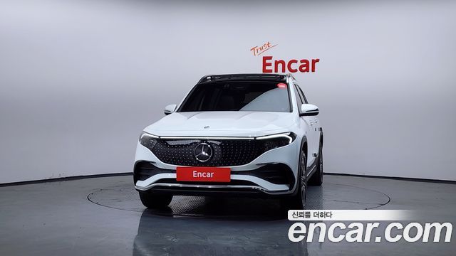 Mercedes-Benz EQB EQB300 4MATIC AMG Line — пробег 29 944 км — фото 3 из 5
