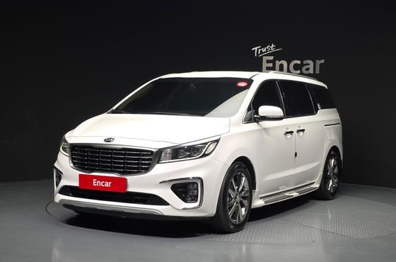Kia Carnival 9-Seater Noblesse — пробег 105 495 км — фото 1 из 5