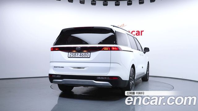 Kia Carnival из Кореи Encar