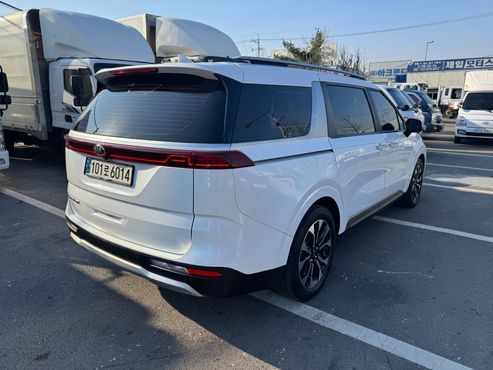 Kia Carnival 9-Seater Prestige — пробег 136 000 км — фото 5 из 5