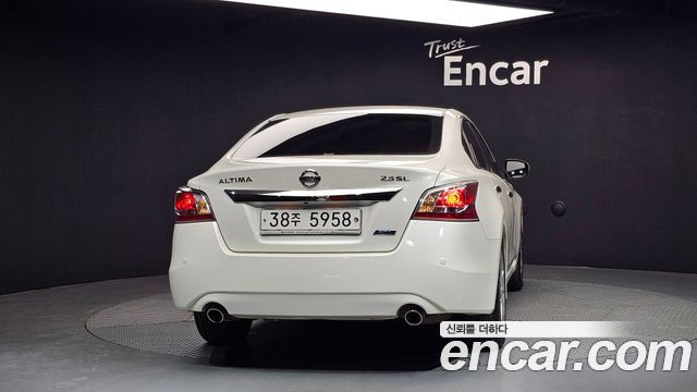 Nissan Altima из Кореи Encar