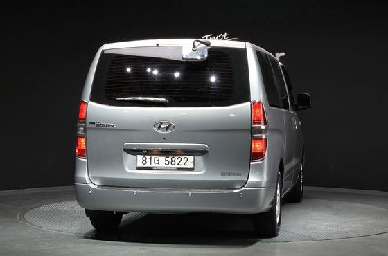 Hyundai Starex 5-Seater VAN CVX Premium — пробег 98 921 км — фото 4 из 5