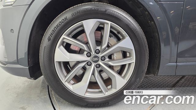Audi e-tron из Кореи Encar