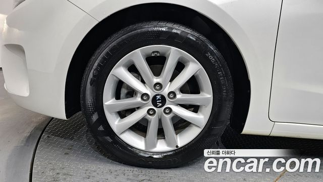 Kia K3 из Кореи Encar