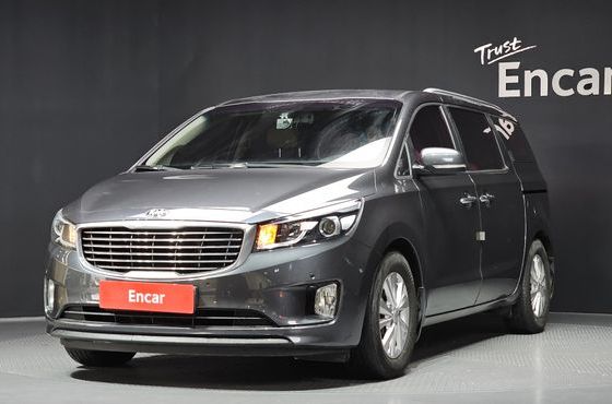 Kia Carnival 11-seater Luxury — пробег 86 528 км — фото 1 из 5