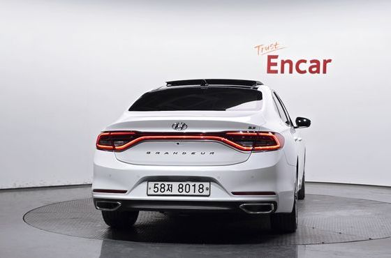 Hyundai Grandeur 3.3 Celebrity — пробег 84 884 км — фото 4 из 5