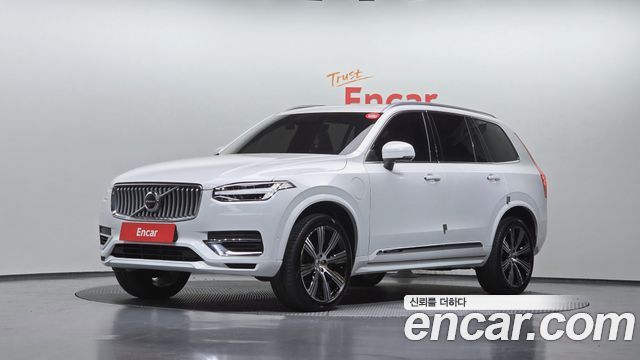 Volvo XC90 T8 Ultimate Bright Hybrid — пробег 45 303 км — фото 1 из 5