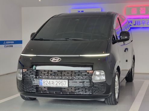 Hyundai Staria L3.5 Cargo 5-Seater Modern — пробег 27 490 км — фото 1 из 5