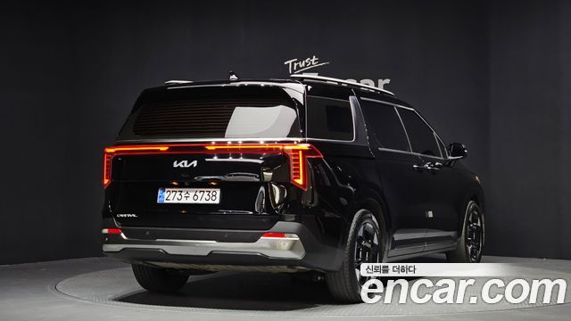 Kia Carnival 9-Seater Signature — пробег 109 116 км — фото 2 из 5