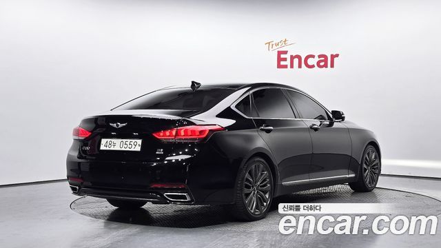 Hyundai Genesis из Кореи Encar