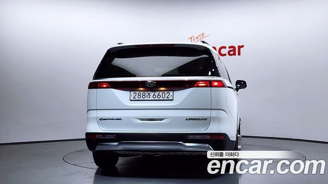 Kia Carnival 7-Seater Signature — пробег 59 526 км — фото 4 из 5