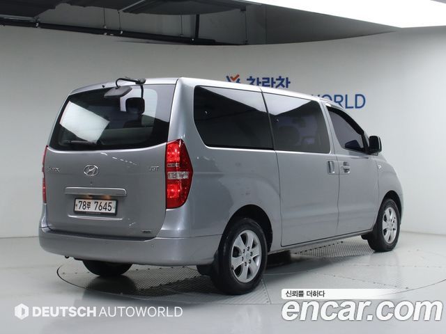 Hyundai Starex 4WD 12-Seater Wagon CVX Deluxe — пробег 169 306 км — фото 2 из 5