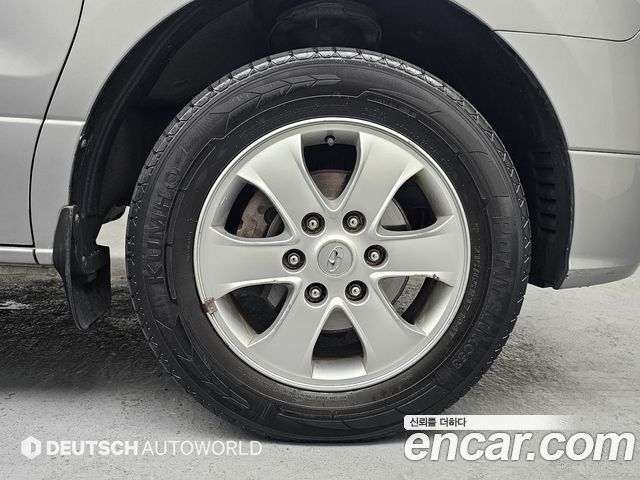 Hyundai Starex 4WD 12-Seater Wagon CVX Deluxe — пробег 169 306 км — фото 5 из 5
