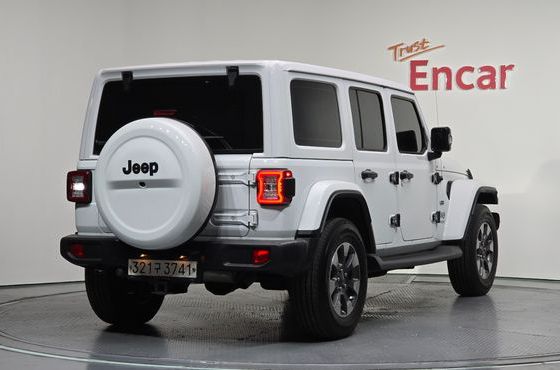 Jeep Wrangler 2.0 Overland 4Door — пробег 74 836 км — фото 2 из 5