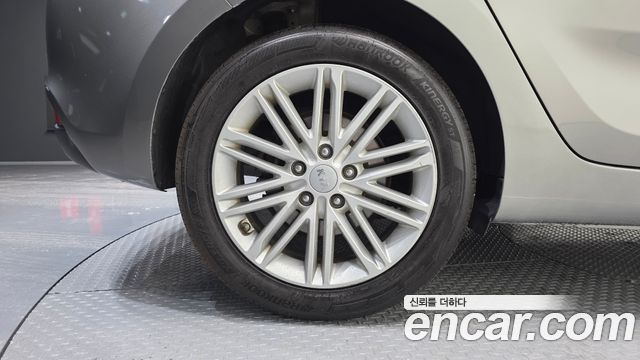 Kia Carens из Кореи Encar