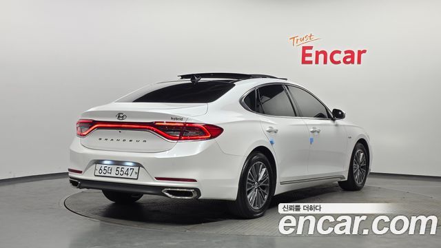 Hyundai Grandeur Exclusive Special — пробег 183 001 км — фото 2 из 5